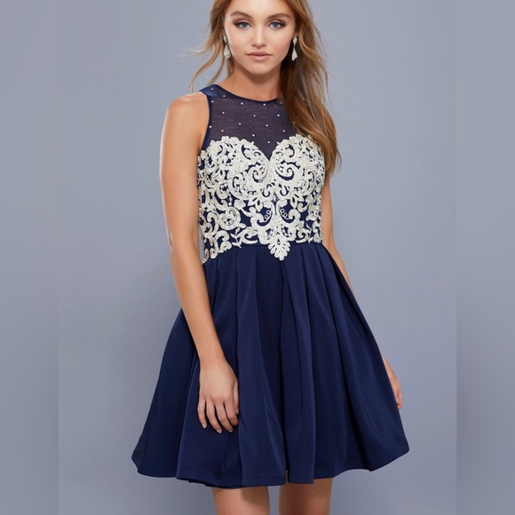 🆕Short Embellished Formal Prom Homecoming Dress in Navy Blue Size Medium NWT - Picture 1 of 3